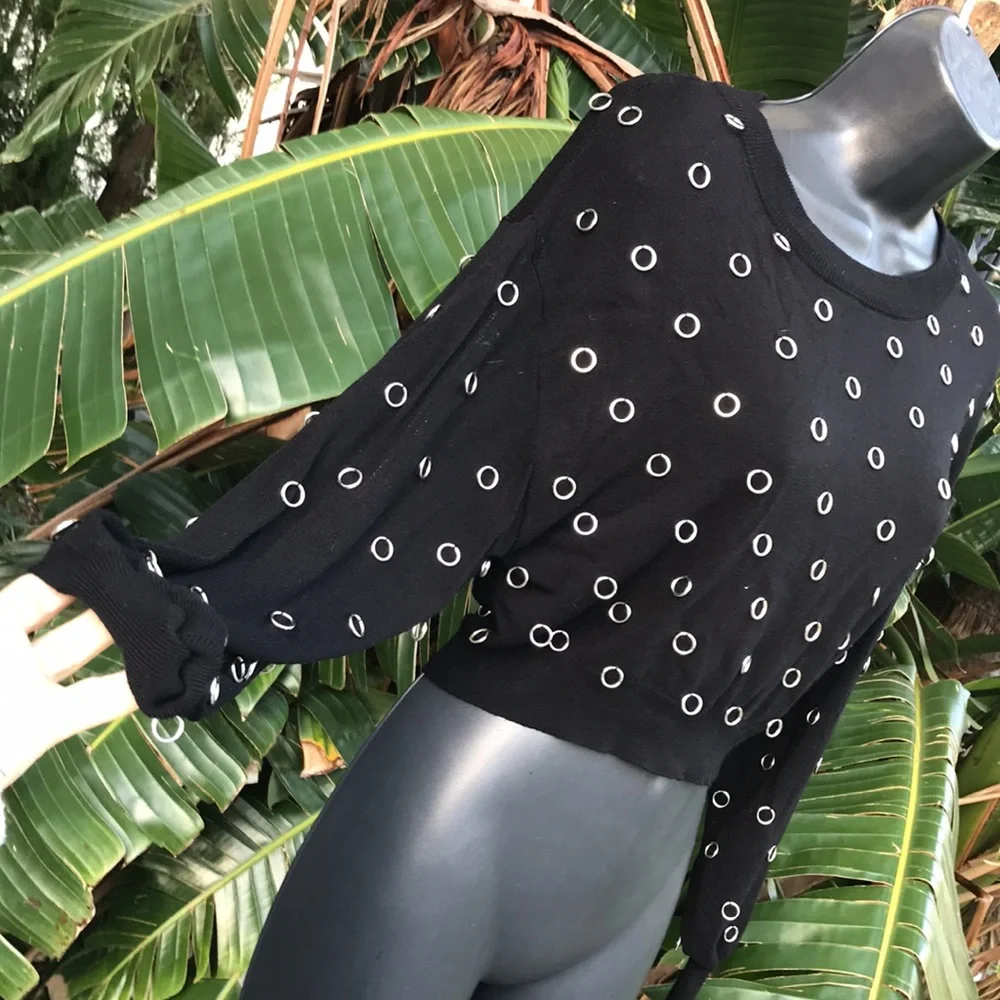 Zara studdedO-ring top